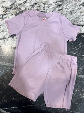 Girls Lavender Ribbed 2-Piece Lounge Set Size 100 (Approx. 3T)